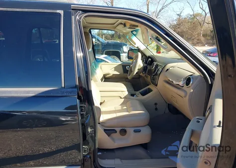 2003 Ford Expedition Eddie Bauer z USA, uszkodzony, nr VIN 1FMFU17L53LB18029